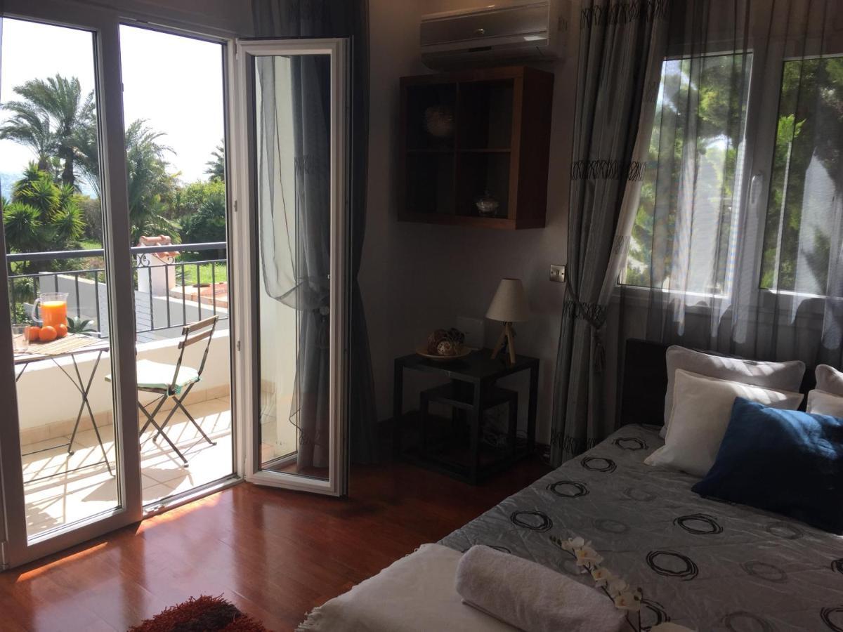 Deluxe First Line Villa Perivolia Eksteriør billede